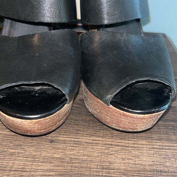 Trouve Strappy, Open Toed, BoHo Side Buckle Black / Brown Wedges - Picture 3 of 10